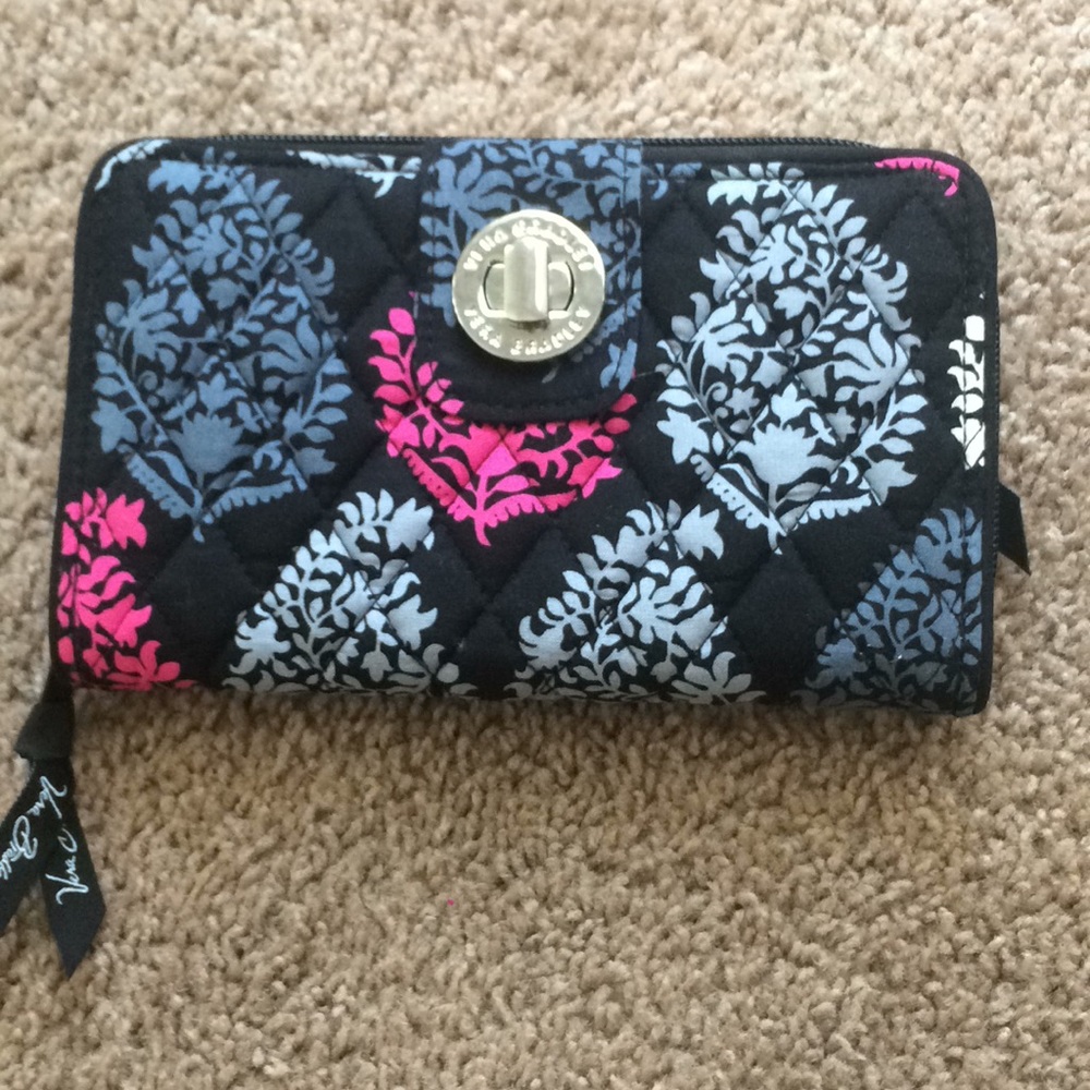NWOT Vera Bradley wallet